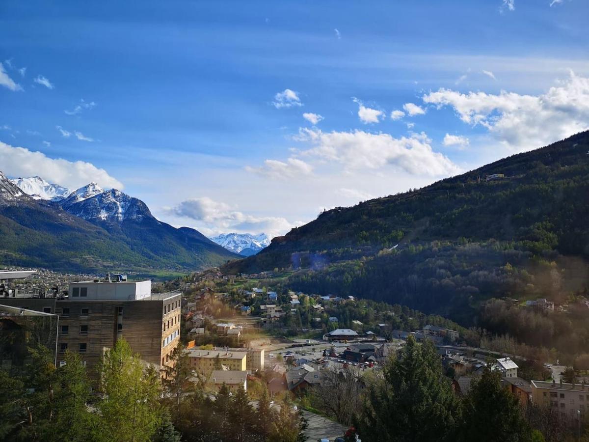 Agreable T3 Mezzanine Jusqu'A 5 Personnes Apartment Briancon  Exterior photo